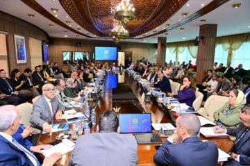 النقابات بالمستشارين تحذر من خوصصة العلاج وتطالب بمستشفيات تحفظ كرامة المغاربة النقابات بالمستشارين تحذر من خوصصة العلاج وتطالب بمستشفيات تحفظ كرامة المغاربة