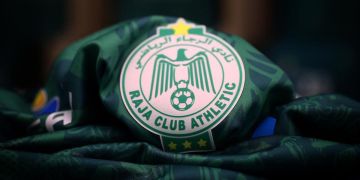 لاعب يتغزل بالرجاء ويعزز إمكانية عودته