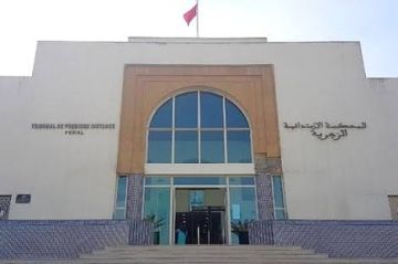 قضية سيدة الأعمال بالبيضاء في صرف العملات تتسع.. ضحايا جدد وقيمة الاحتيال تتجاوز 10 ملايير قضية سيدة الأعمال بالبيضاء في صرف العملات تتسع.. ضحايا جدد وقيمة الاحتيال تتجاوز 10 ملايير