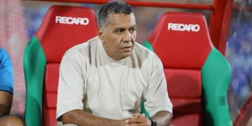 الطاوسي عن إقالته من تدريب الكوكب المراكشي: دائما يستغنى عن الحلقة الأضعف