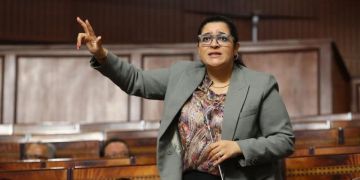 بنعزيز: الحكومة لم تختبئ وراء الأزمات وظلت متشبثة بإصلاحات تحفظ كرامة المواطن وتكرس المغرب الصاعد بنعزيز: الحكومة لم تختبئ وراء الأزمات وظلت متشبثة بإصلاحات تحفظ كرامة المواطن وتكرس المغرب الصاعد