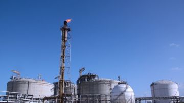 مغلق تماما.. الجزائر ترفض بتاتا أي محاولات لإعادة تصدير الغاز إلى إسبانيا عبر المغرب مغلق تماما.. الجزائر ترفض بتاتا أي محاولات لإعادة تصدير الغاز إلى إسبانيا عبر المغرب