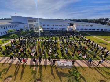 ميداوي: الطلبة تعاملوا بنضج وذكاء مع الاحتجاجات الأخيرة وأدعم مسيراتهم بالجامعة ميداوي: الطلبة تعاملوا بنضج وذكاء مع الاحتجاجات الأخيرة وأدعم مسيراتهم بالجامعة