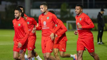 أسود الأطلس يبدؤون استعداداتهم لمواجهتي الموزمبيق وأوغندا أسود الأطلس يبدؤون استعداداتهم لمواجهتي الموزمبيق وأوغندا