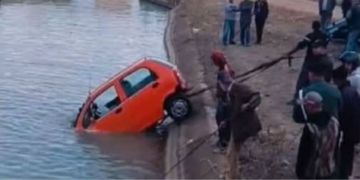 نجاة أستاذة من الموت بعد سقوط سيارتها داخل قناة مائية نواحي القنيطرة نجاة أستاذة من الموت بعد سقوط سيارتها داخل قناة مائية نواحي القنيطرة