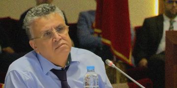 بطء الممارسة السياسية يقتل أعصاب وهبي ويصيبه باليأس بطء الممارسة السياسية يقتل أعصاب وهبي ويصيبه باليأس