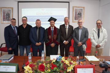 الزميل عبد الصمد الجطيوي ينال الدكتوراه في الإعلام وتدبير الأزمات ويقترح دليلا عمليا للصحافيين الزميل عبد الصمد الجطيوي ينال الدكتوراه في الإعلام وتدبير الأزمات ويقترح دليلا عمليا للصحافيين