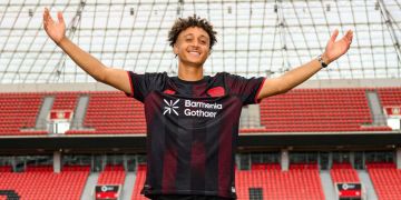 بنصغير يعيش وضعا صعبا داخل فريقه الجديد قبل الكان