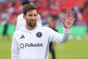 ميسي يكشف سر رفضه عرض الهلال السعودي المغري