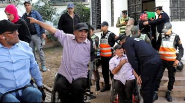 قربالة بين أصحاب الكريمات من ذوي الاحتياجات وسائقي الطاكسيات بالبيضاء