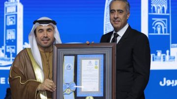 منظمة الأنتربول توشح عبد اللطيف حموشي بوسام من الطبقة العليا منظمة الأنتربول توشح عبد اللطيف حموشي بوسام من الطبقة العليا