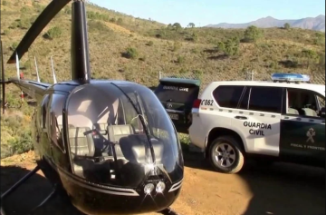 تفكيك شبكة لتهريب المخدرات بالمروحيات بين المغرب وإسبانيا تفكيك شبكة لتهريب المخدرات بالمروحيات بين المغرب وإسبانيا