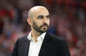 قبل الكان بأيام.. الركراكي يغير قواعد التواصل داخل المنتخب قبل الكان بأيام.. الركراكي يغير قواعد التواصل داخل المنتخب