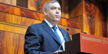 لفتيت يلمح إلى توجه حكومي لتقنين النقل عبر التطبيقات الذكية بالمغرب لفتيت يلمح إلى توجه حكومي لتقنين النقل عبر التطبيقات الذكية بالمغرب