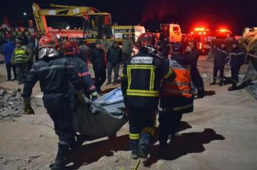 سلطات مدينة فاس المغربية تعلن مصرع 19 شخصا في انهيار بنايتين متجاورتين سلطات مدينة فاس المغربية تعلن مصرع 19 شخصا في انهيار بنايتين متجاورتين