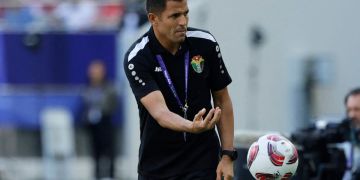 منتخب عربي يهتم بخدمات عموتة ويعرض مبلغا كبيرا للتعاقد معه منتخب عربي يهتم بخدمات عموتة ويعرض مبلغا كبيرا للتعاقد معه