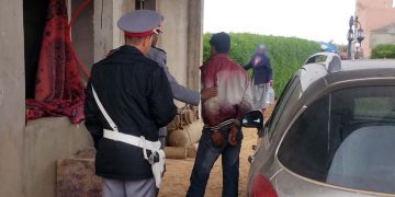 الدرك يوقف محترف كريساج روع النساء في آيت عميرة الدرك يوقف محترف كريساج روع النساء في آيت عميرة