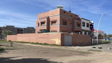 فيلا بطابق علوي تفجر جدلا بالزمامرة واتهامات لبلقشور بـتجاوز القانون