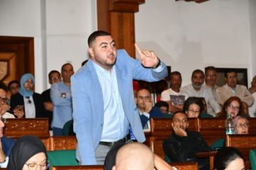 ملف الهدم يشعل مجلس الرباط.. المعارضة تنتقد والأغلبية تتهم مهداوي بالتحريض ملف الهدم يشعل مجلس الرباط.. المعارضة تنتقد والأغلبية تتهم مهداوي بالتحريض