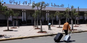 مواطنون متخوفون من ارتفاع أسعار تذاكر السفر تزامنا مع عيد الأضحى مواطنون متخوفون من ارتفاع أسعار تذاكر السفر تزامنا مع عيد الأضحى