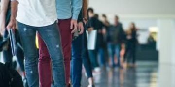 وزير سابق: ارتفاع البطالة يفرض إيجاد حلول حقيقية ودائمة للمعضلة