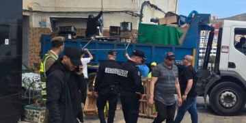 سلطات الحسيمة تشن حملة واسعة لتحرير الملك العمومي