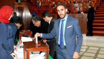 نائب الرميلي يثير الجدل في البيضاء.. غياب عن المهام الجماعية مقابل حضور حزبي نائب الرميلي يثير الجدل في البيضاء.. غياب عن المهام الجماعية مقابل حضور حزبي