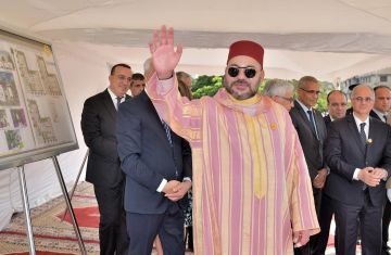 الملك يطلق بجهة الرباط أشغال أول منصة للمخزون والاحتياطات لمواجهة الكوارث وعمليات الإغاثة الملك يطلق بجهة الرباط أشغال أول منصة للمخزون والاحتياطات لمواجهة الكوارث وعمليات الإغاثة