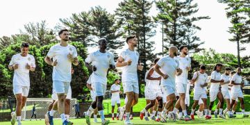 لاعب خارج حسابات مدرب الوداد في مباراة العين لاعب خارج حسابات مدرب الوداد في مباراة العين