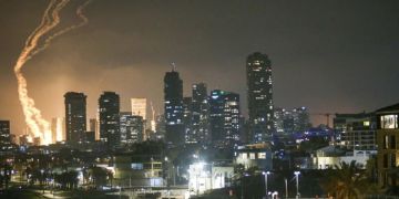 10 قتلى وأزيد من 200 جريح جراء القصف الإيراني على إسرائيل