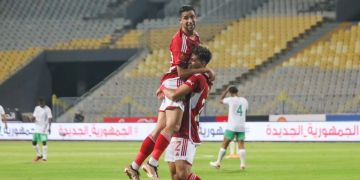 رئيس البنك الأهلي يكشف لـ