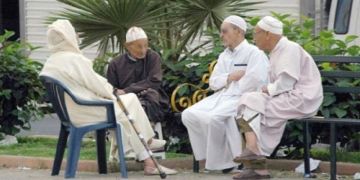 النقابات الأكثر تمثيلية وأرباب العمل يجمعون على أهمية مباشرة إصلاح منظومة التقاعد بشكل توافقي النقابات الأكثر تمثيلية وأرباب العمل يجمعون على أهمية مباشرة إصلاح منظومة التقاعد بشكل توافقي