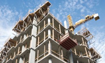 رغم مؤشرات الأزمة.. قطاع العقار بالمغرب يحقق سنة ذهبية بمداخيل تقارب 10 ملايير درهم