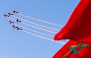 في سماء المضيق ومارتيل وسلا.. عروض جوية وقفزات مظلية احتفاء بعيد العرش