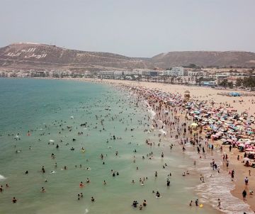 أكادير.. وفاة شاب غرقا رغم تدخل فرق الإنقاذ ونجاة أربعة من أصدقائه