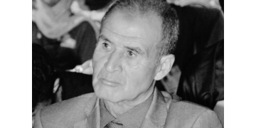 كاف يقوم بمبادرة إيجابية بعد وفاة فرس