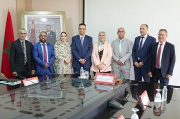 بايتاس ينصب أعضاء لجنة تنظيم جائزة المجتمع المدني لسنة 2025 بايتاس ينصب أعضاء لجنة تنظيم جائزة المجتمع المدني لسنة 2025