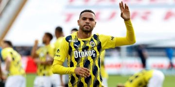 خلاف ومشادة كلامية بين النصيري وزميله في فنربخشة- فيديو خلاف ومشادة كلامية بين النصيري وزميله في فنربخشة- فيديو