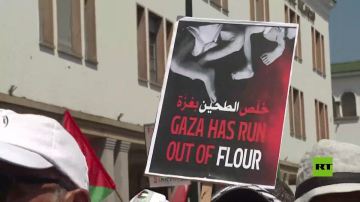 آلاف المغاربة يحتشدون في مسيرة وطنية بالرباط رفضا لتجويع وتهجير الغزيين