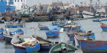 تحذيرات لبحارة العرائش من رياح قوية وأمواج عالية تحذيرات لبحارة العرائش من رياح قوية وأمواج عالية