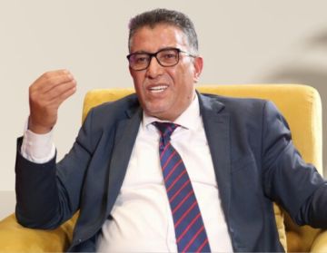 حموني: الحكومة لم تلتزم ببرنامجها.. أرقام رسمية تثبت إخفاقها في ملفات حيوية (حوار) حموني: الحكومة لم تلتزم ببرنامجها.. أرقام رسمية تثبت إخفاقها في ملفات حيوية (حوار)