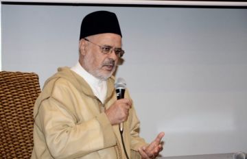 الريسوني: آن الأوان لتسليم أسلحة الجيوش العربية إلى المقاومين بدل تجريدهم منها