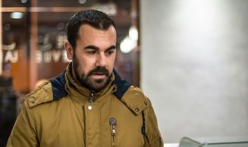 الزفزافي ورفاقه يضربون عن الطعام بسجن طنجة تضامنا مع ضحايا التجويع في غزة والسودان الزفزافي ورفاقه يضربون عن الطعام بسجن طنجة تضامنا مع ضحايا التجويع في غزة والسودان