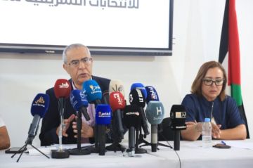 فيدرالية اليسار تقترح تخفيض الدعم العمومي للأحزاب عند تورط برلمانييها في قضايا فساد فيدرالية اليسار تقترح تخفيض الدعم العمومي للأحزاب عند تورط برلمانييها في قضايا فساد