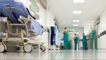 موظف بالصحة يرفض استفسارا بالفرنسية ويشعل جدلا حول لغة الإدارة موظف بالصحة يرفض استفسارا بالفرنسية ويشعل جدلا حول لغة الإدارة