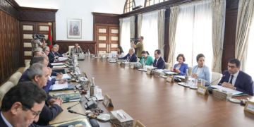 تعويض المصابين في حوادث تسببت فيها عربات برية على طاولة الحكومة