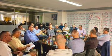 أرباب المقاهي يطالبون بوقف الاستغلال السياسي لرسم الاحتلال المؤقت للملك العام