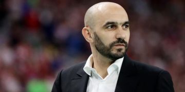 اجتماع يقرب المنتخب المغربي من ودية قوية أمام منتخب عالمي اجتماع يقرب المنتخب المغربي من ودية قوية أمام منتخب عالمي