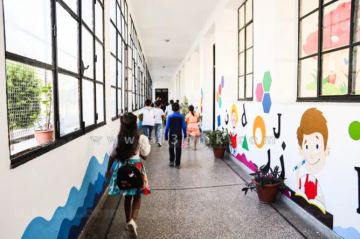 أزيد من 102 ألف تلميذ يلتحقون بمدارس جهة العيون وتوسع كبير في مؤسسات الريادة