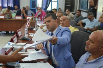 اعتبره تصفية حسابات سياسية.. مستشار يقاضي جماعة مرتيل لإيقاف تنفيذ مقرر